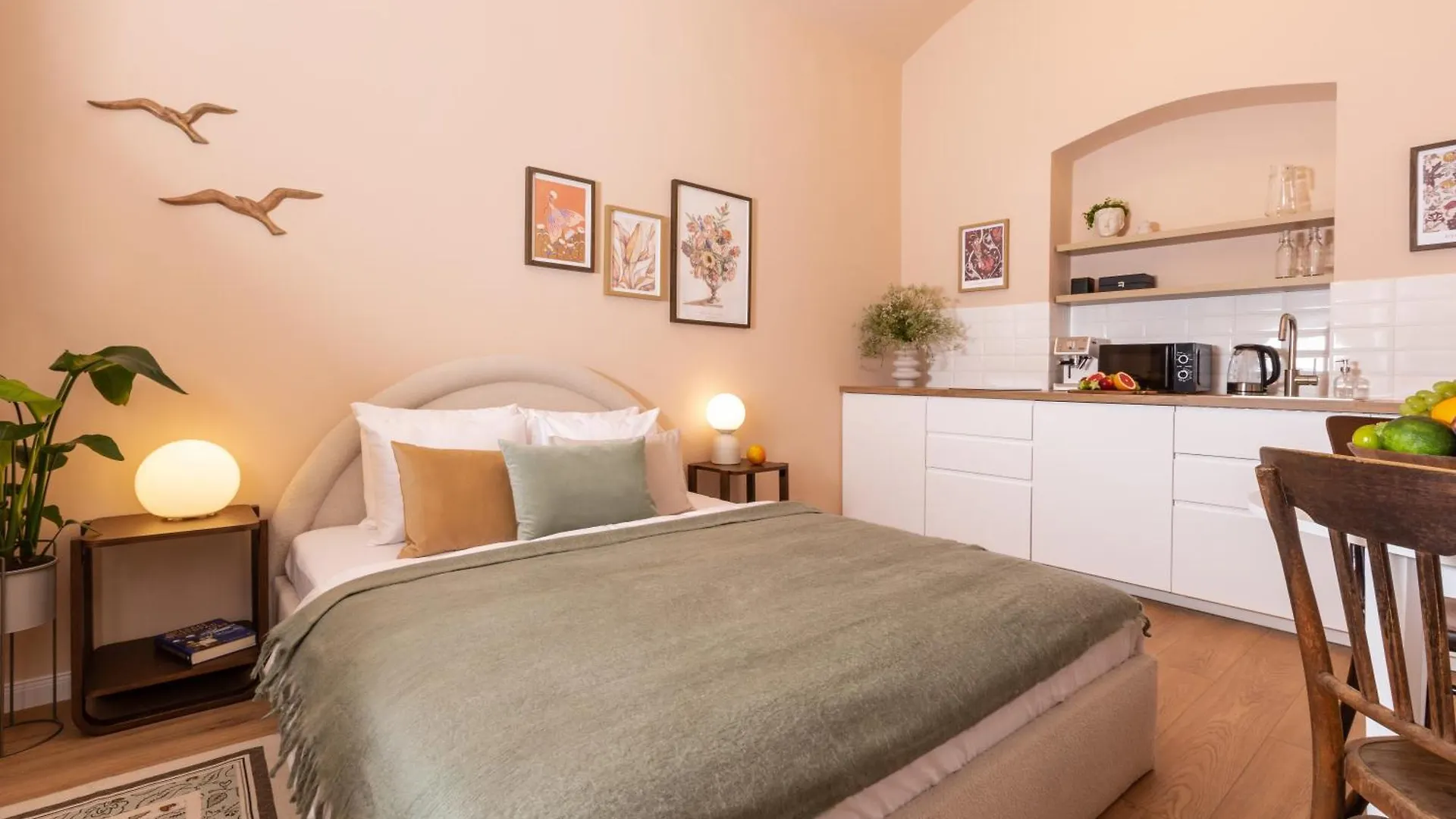 Turnkey I Antonin Dvorak Apartments Prague