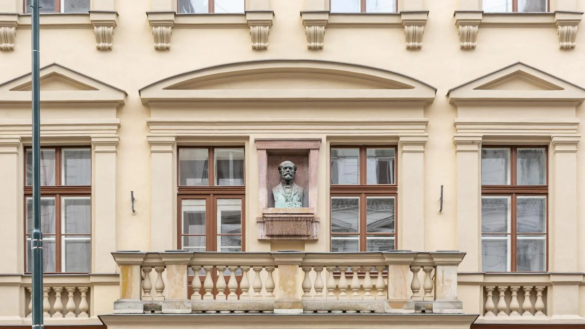 Turnkey I Antonin Dvorak Apartments Prague
